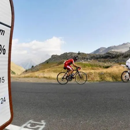 アパート T3 Expo Sud, Terrasse Et Vue Montagne A ジョジエ