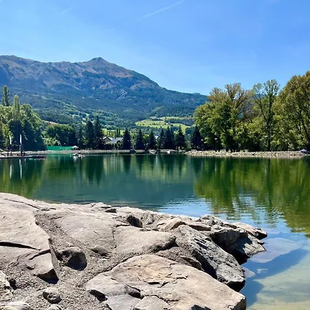 T3 Expo Sud, Terrasse Et Vue Montagne A Jausiers
