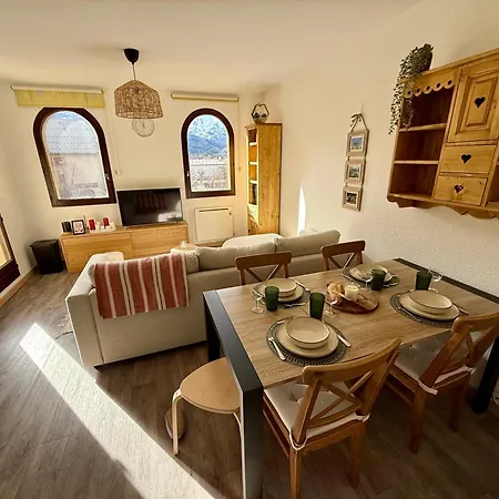 T3 Expo Sud, Terrasse Et Vue Montagne A Apartamento Jausiers